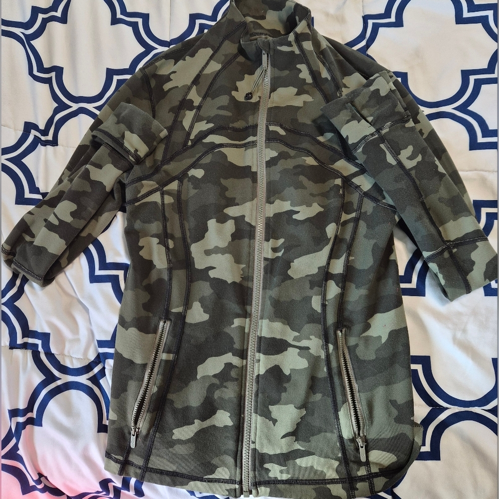 Lululemon Heritage Camo Define Jacket Size 12 - Picture 2 of 6